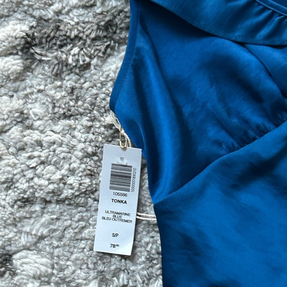 Wilfred top from aritzia - Picture 3 of 3